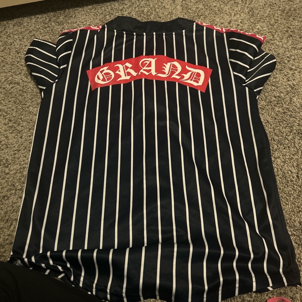 Button - up